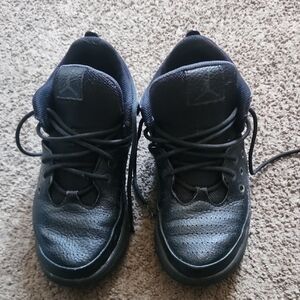 Max Aura 5 Kids Basketball